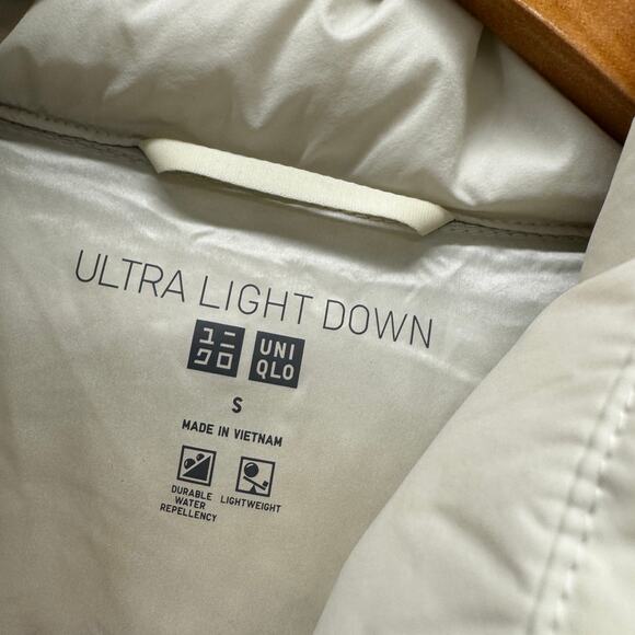 Uniqlo Puffer Jacket Womens Small Off White Full Zip Ultra Light Down - Picture 2 of 7